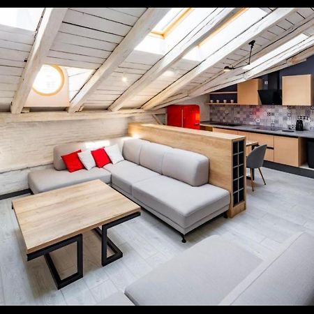 Appartement Romari Площа Ринок 29 à Lviv Extérieur photo