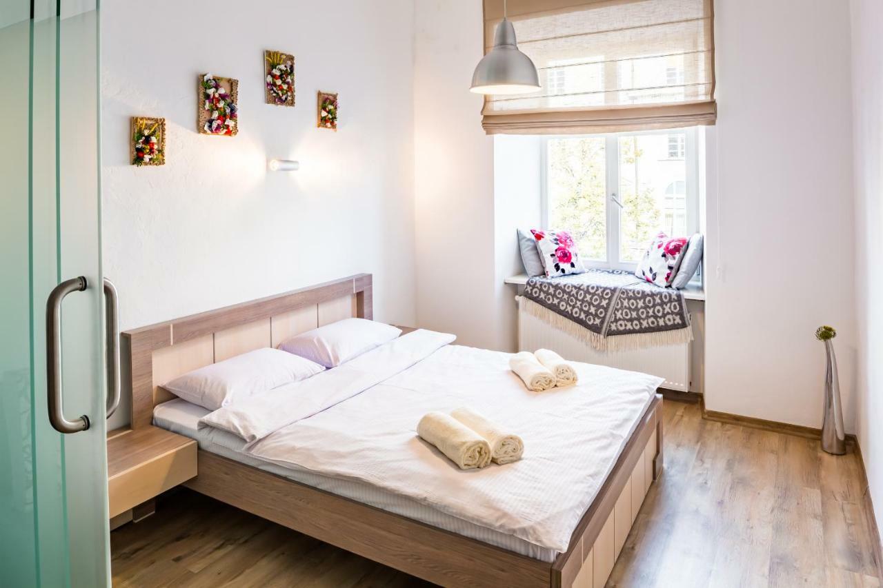 Appartement Romari Площа Ринок 29 à Lviv Extérieur photo